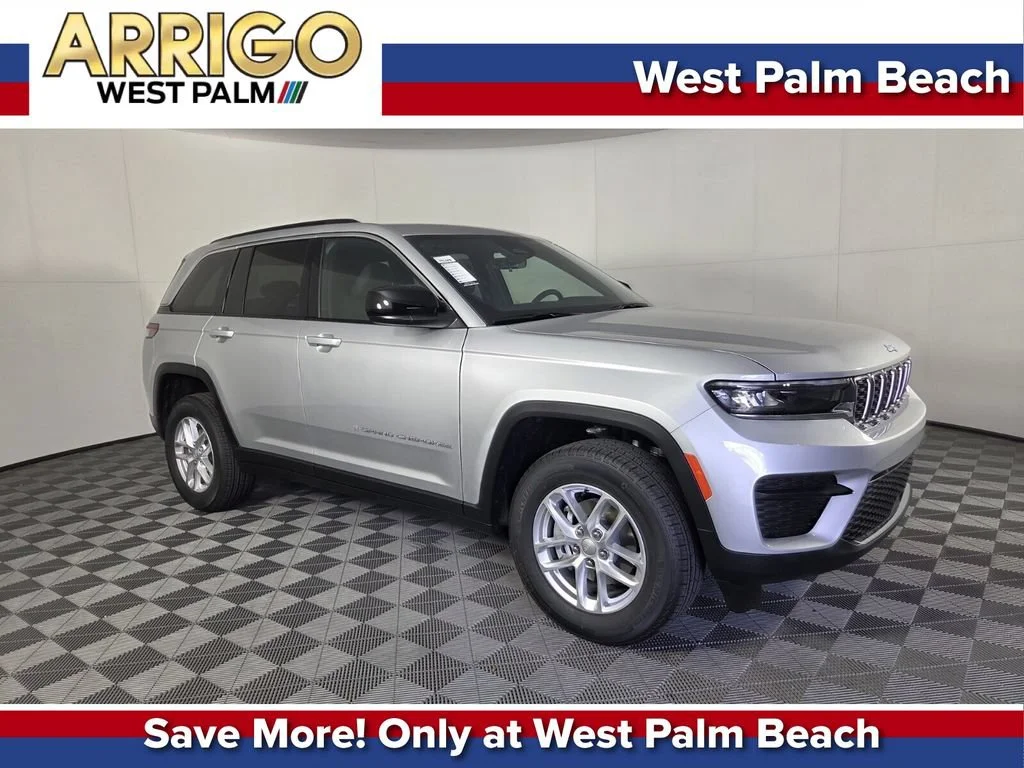 2026 Jeep Grand Cherokee Laredo