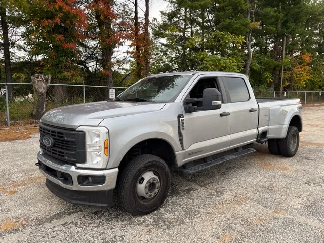 Used 2024 Silver Ford XL image 4