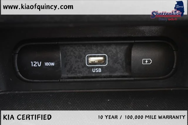 Used 2024 White Kia LXS image 31