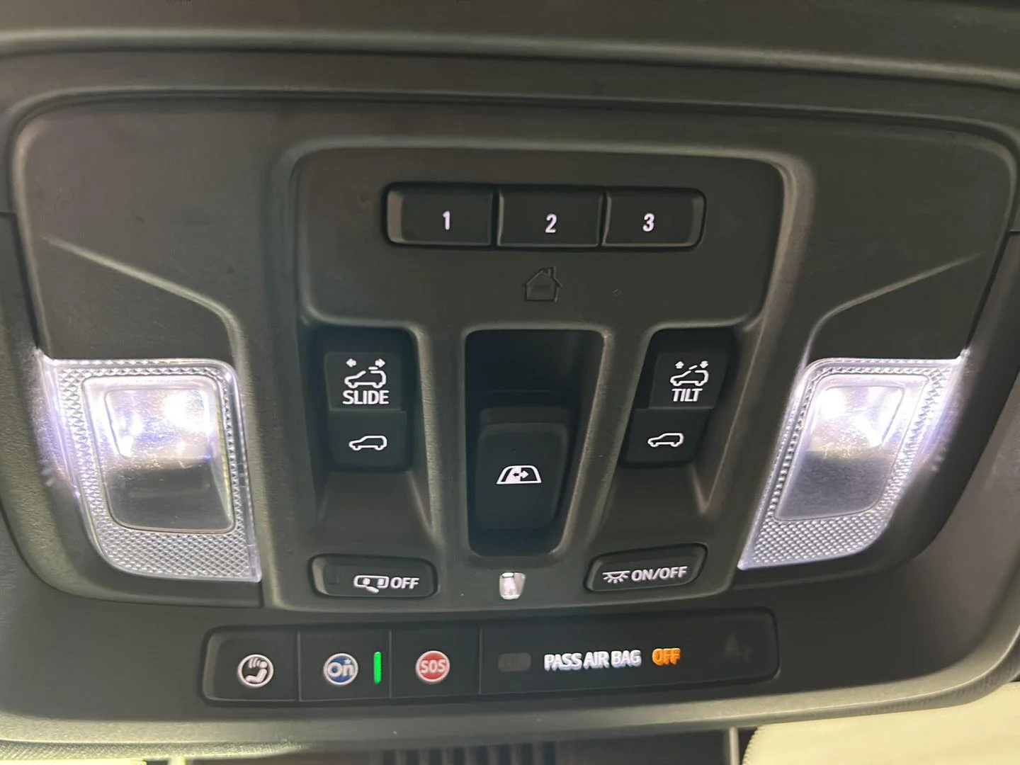 Used 2024 Iridescent Pearl Tricoat Chevrolet High Country image 34