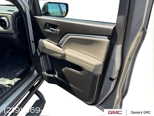 2025 Chevrolet Colorado ZR2 - Photo 10