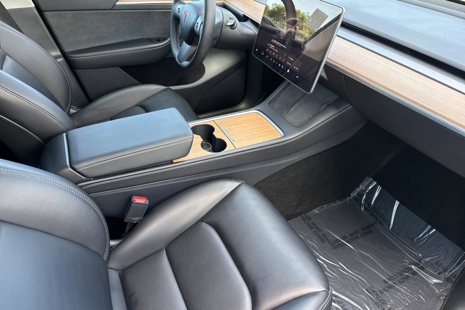 Used 2025  Tesla Long Range image 18