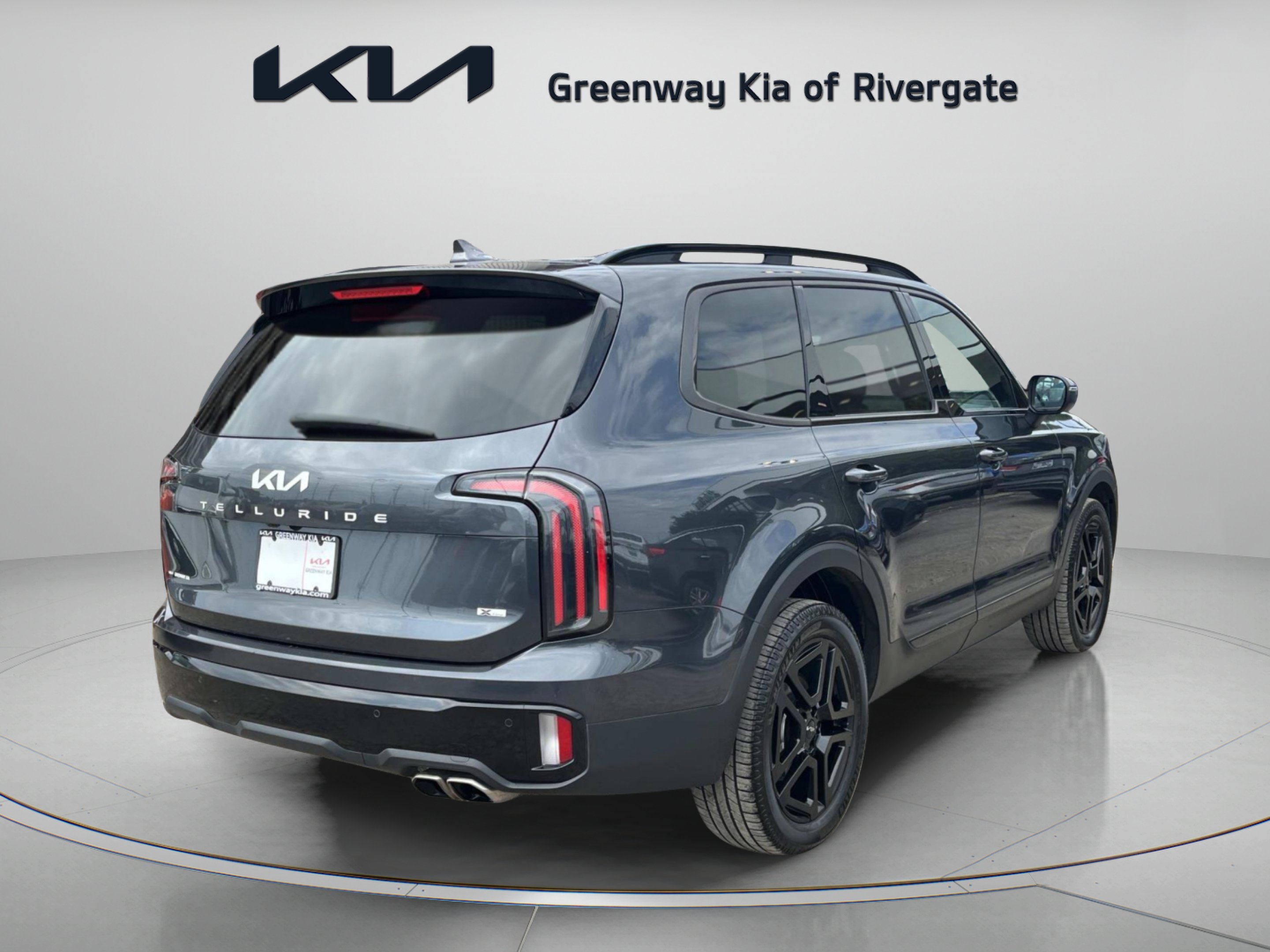 Used 2024 Gravity Gray Kia EX X-Line image 7