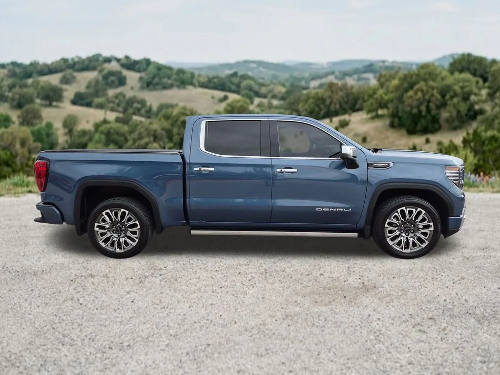 Used 2025 Blue GMC Denali Ultimate image 13