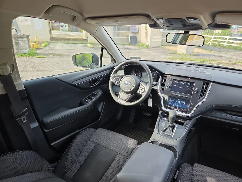 Used 2023 Black Subaru 2.5i image 13