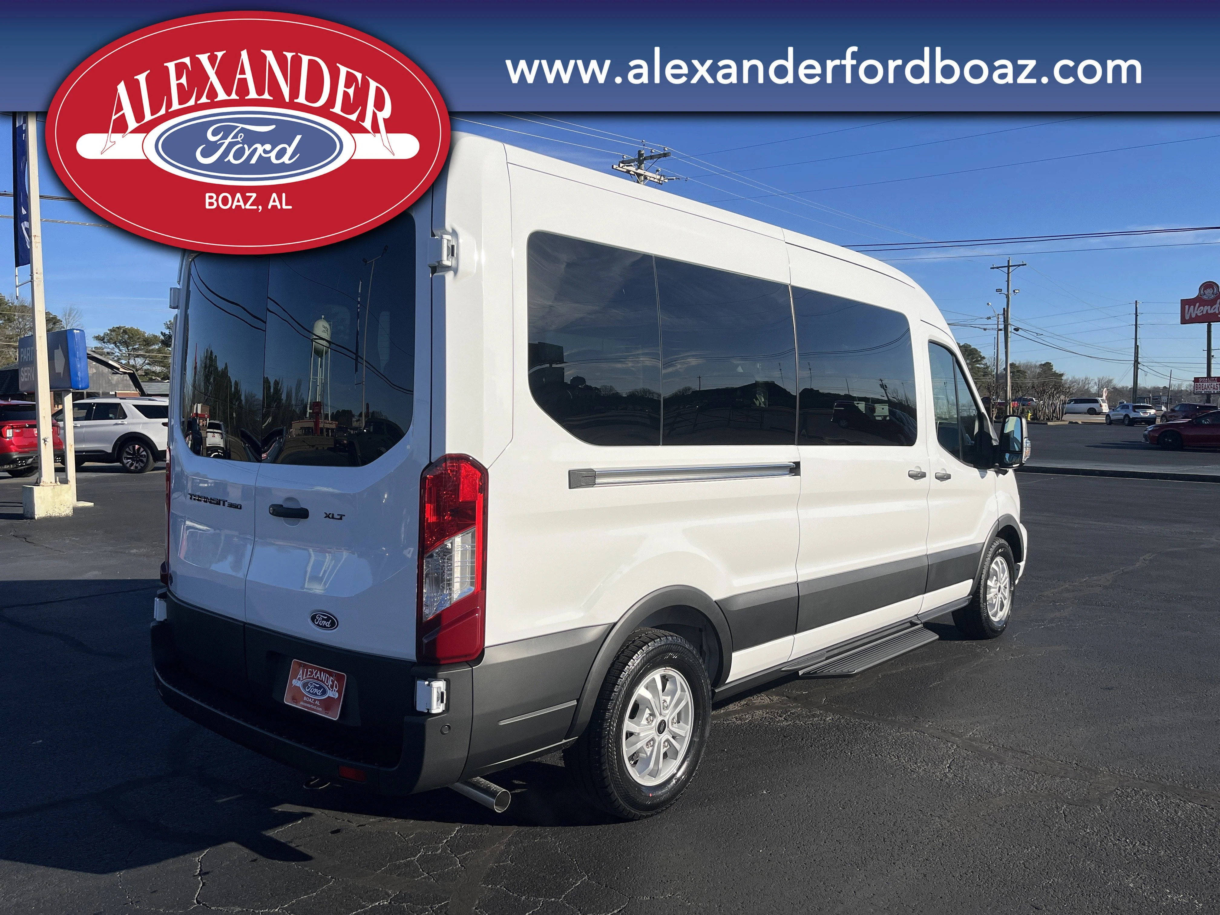New 2026 Oxford White Ford Passenger Van XLT image 4
