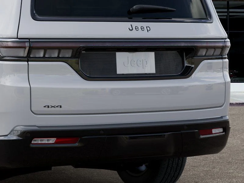 New 2026 Bright White Clear-Coat Exterior Paint Jeep Limited Altitude image 13