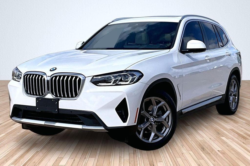 Used 2022 White BMW sDrive30i image 1