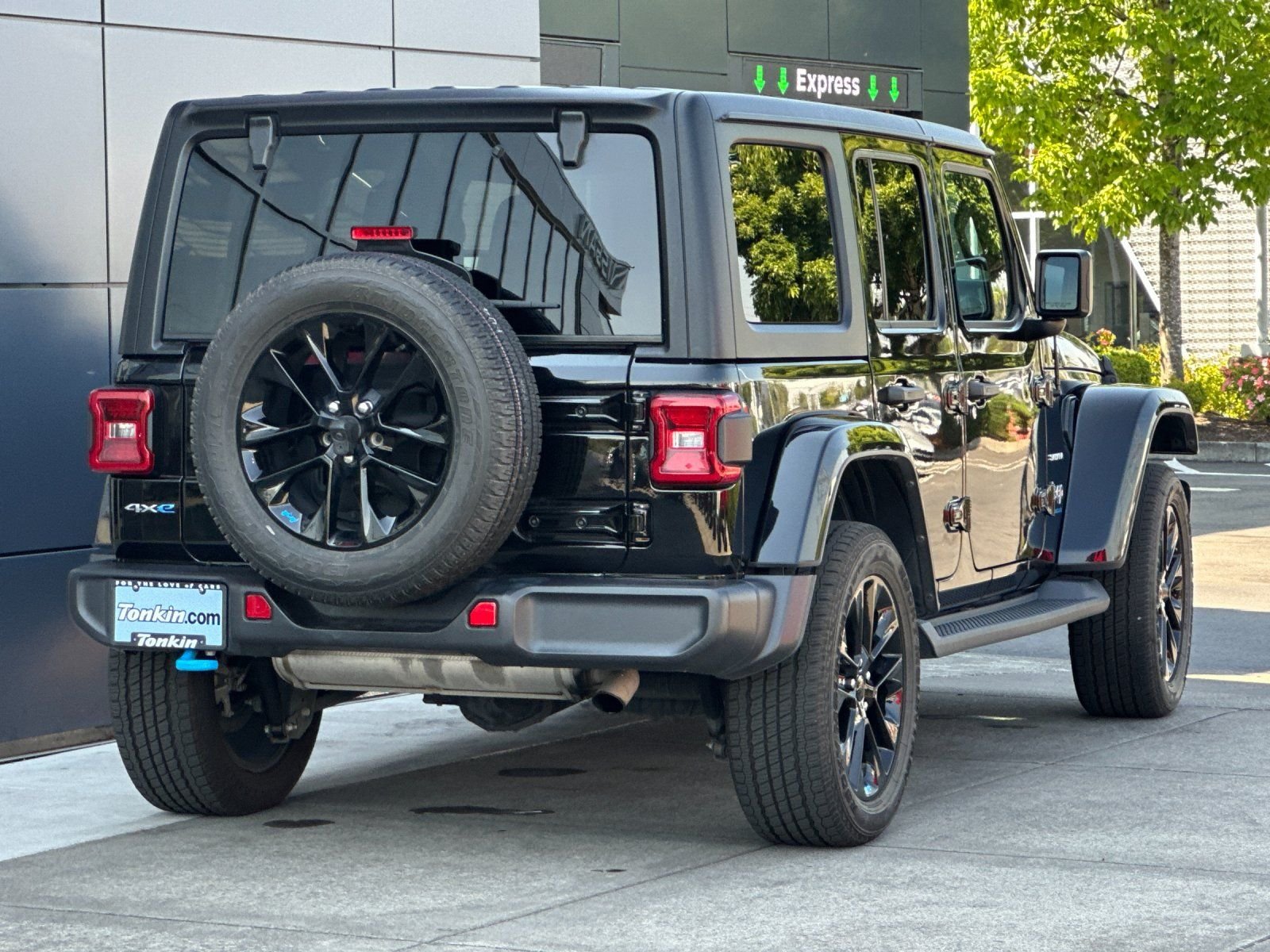 Used 2023 Black Clearcoat Jeep Sahara 4xe image 3