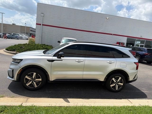 Used 2021 Silver Kia EX image 4