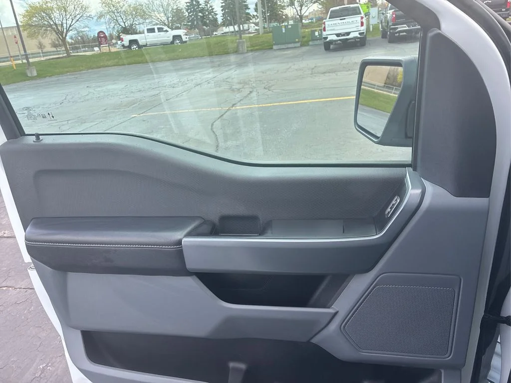 Used 2023  Ford XLT image 17