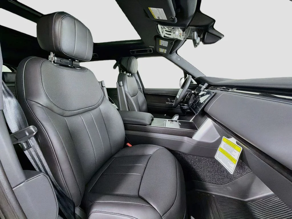 New 2026 Santorini Black Land Rover SE 7 Seats image 30