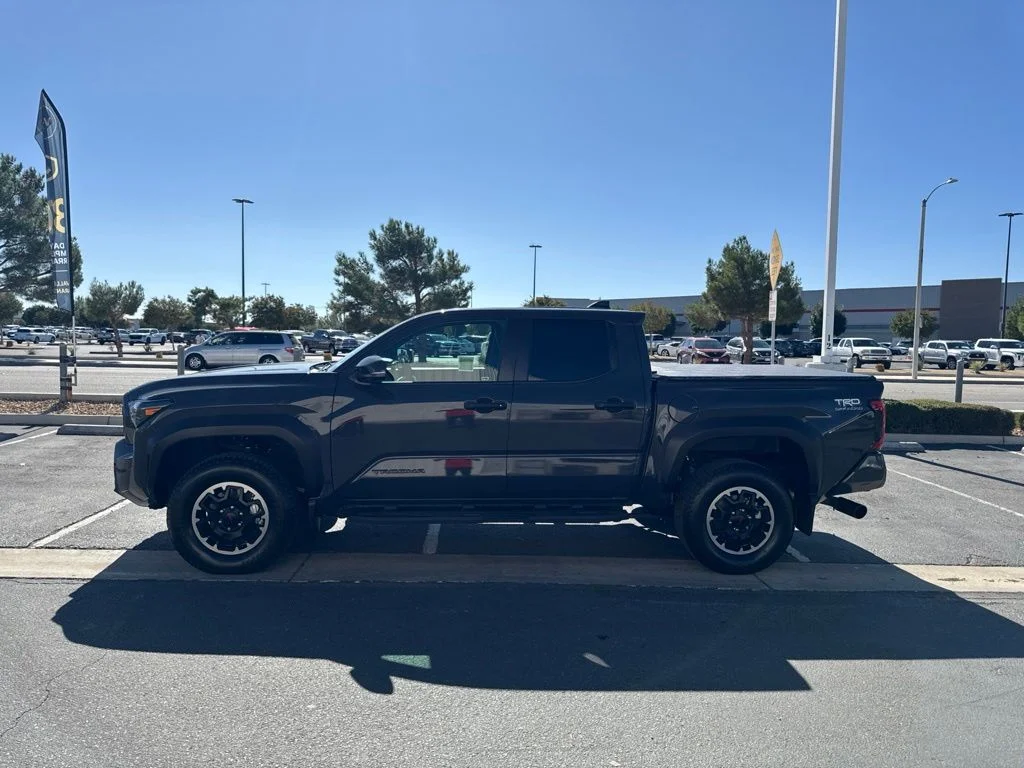Certified Used 2025  Toyota TRD Off-Road image 2