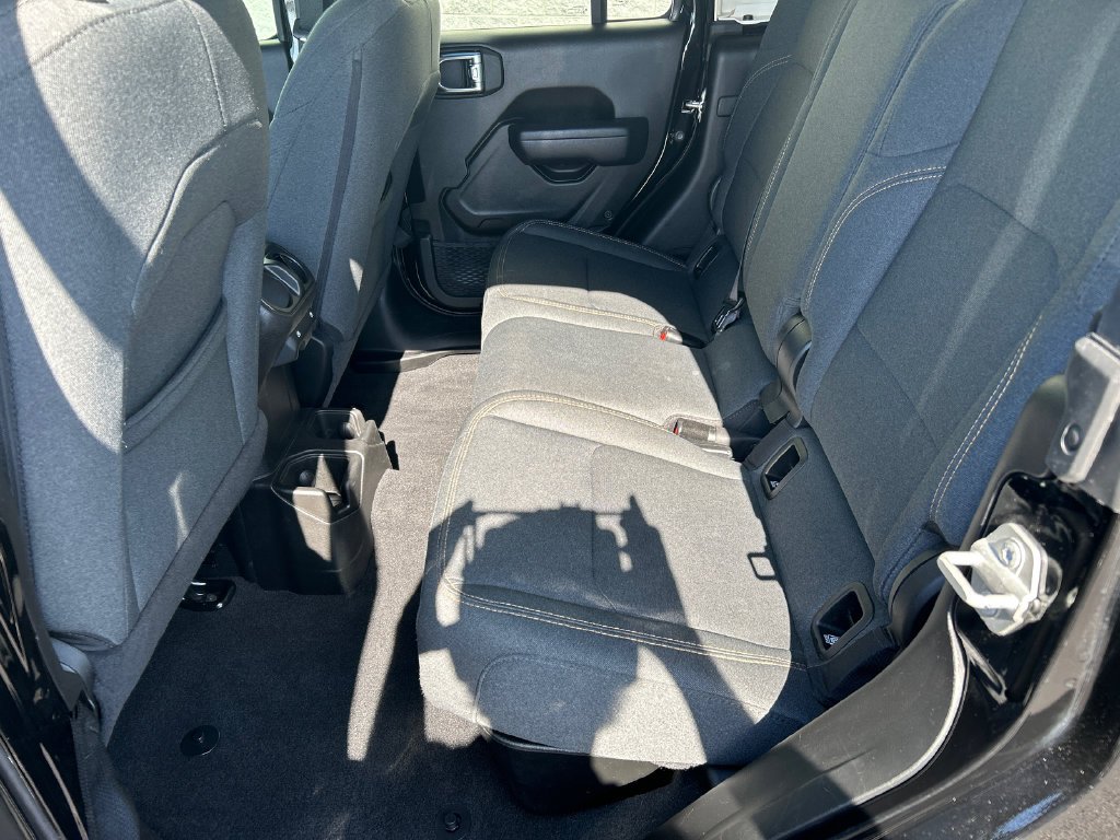 Used 2024 Black Jeep Sport S image 23