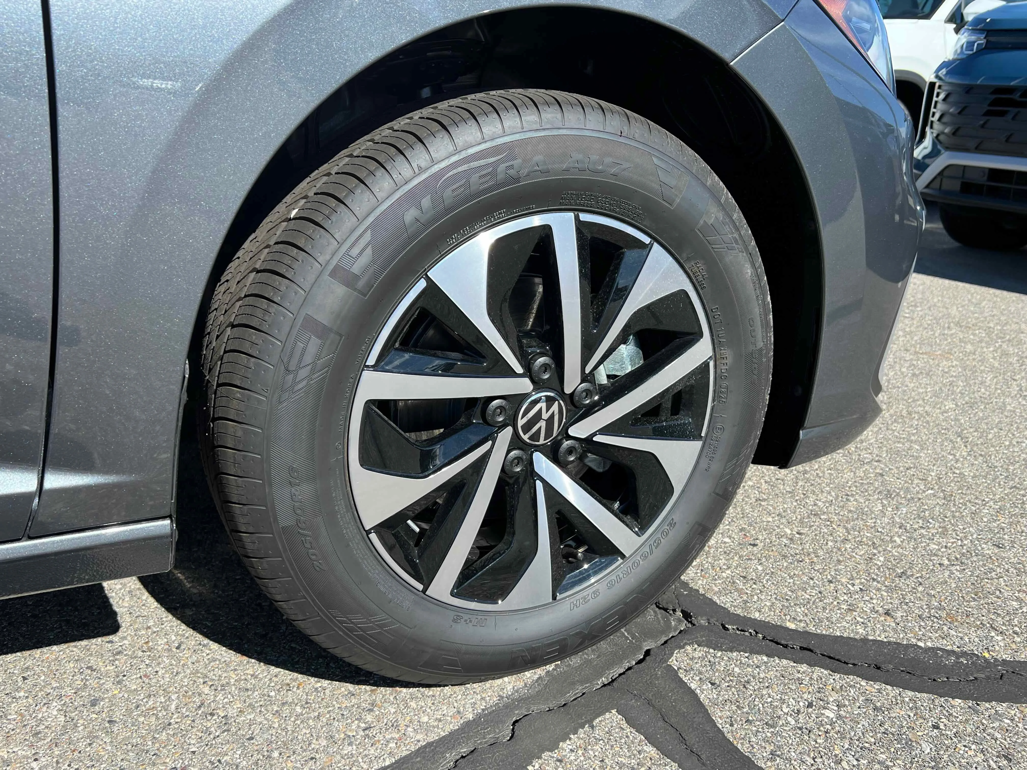 New 2026 Platinum Gray Metallic Volkswagen S image 10