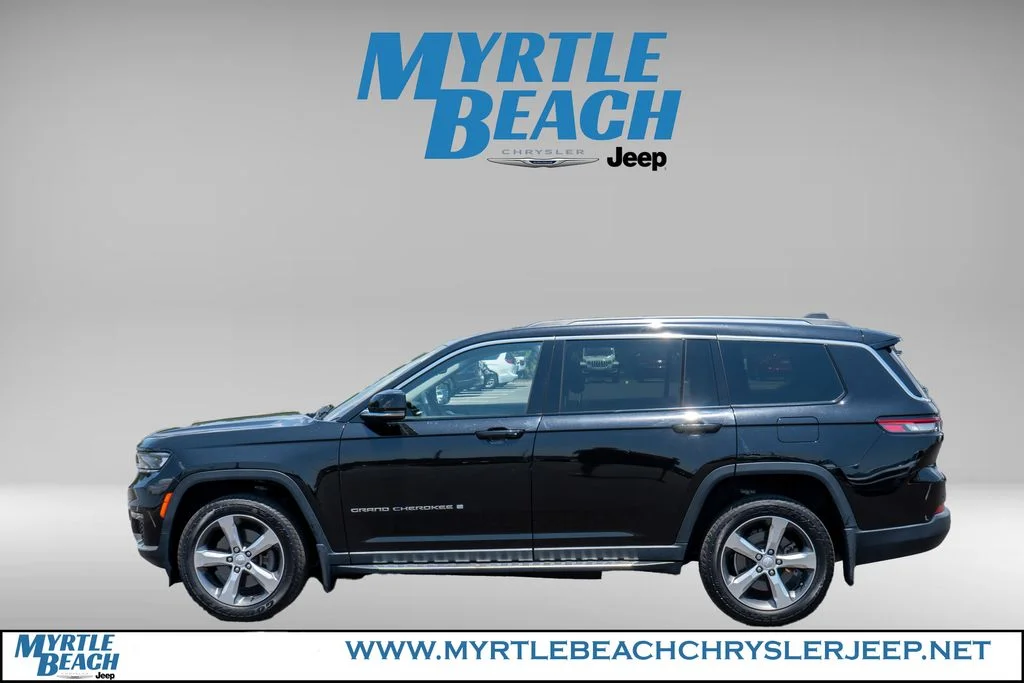 Certified Used 2021 Diamond Black Jeep Limited image 3