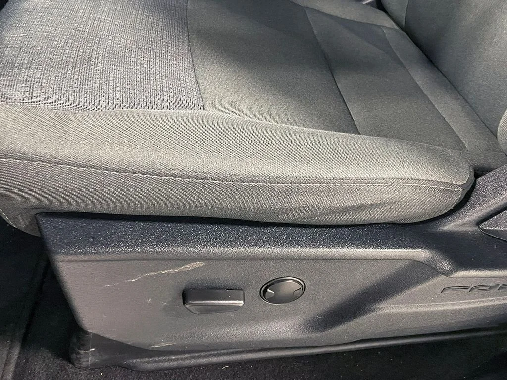 Used 2025 Gray Ford XLT image 20