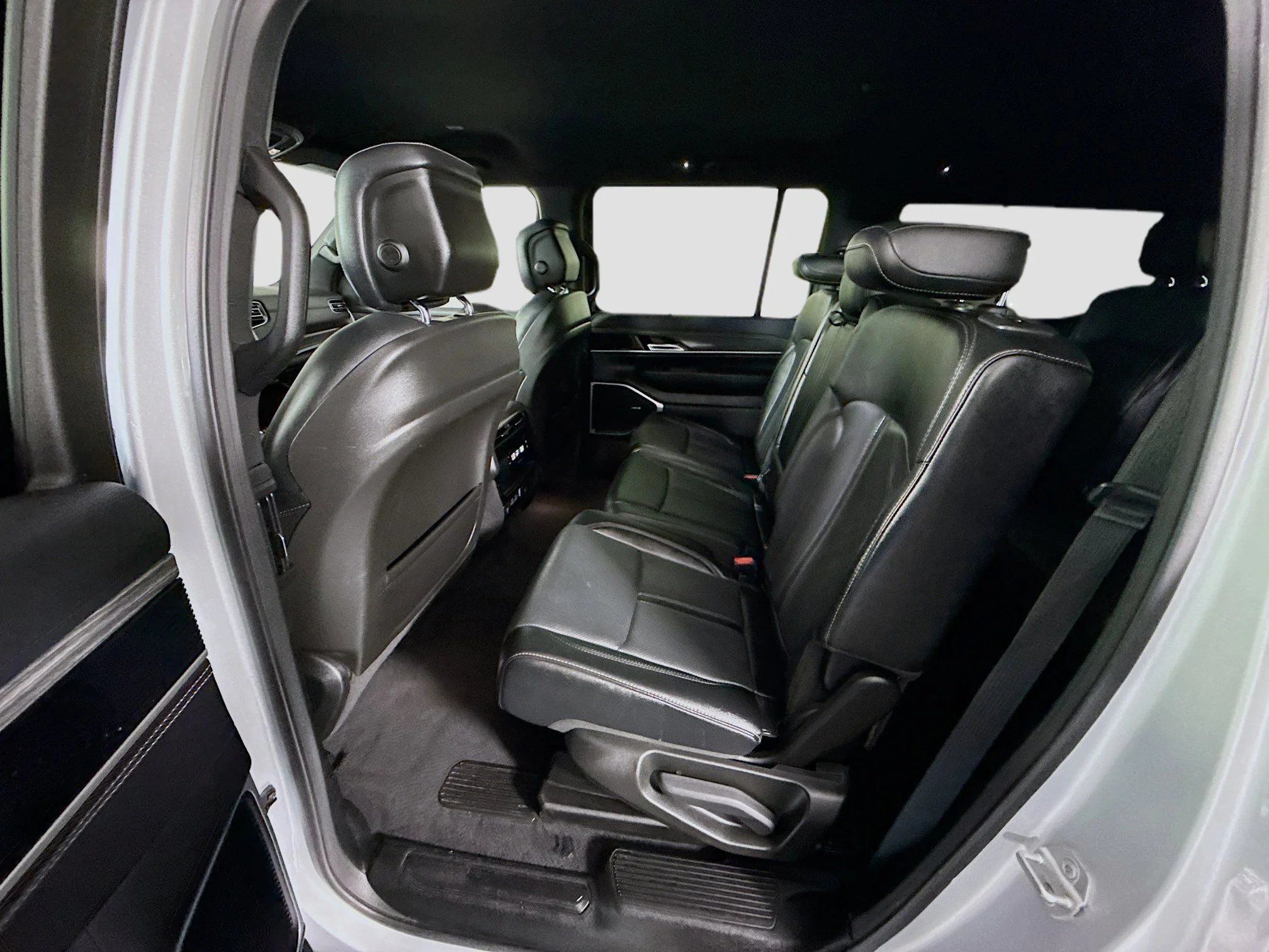 Used 2023 Silver Zynith Jeep Series II image 21