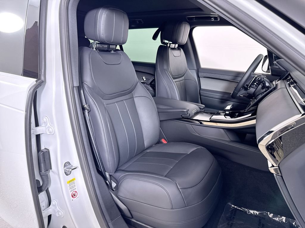 New 2026 FUJI WHT Land Rover SE image 22