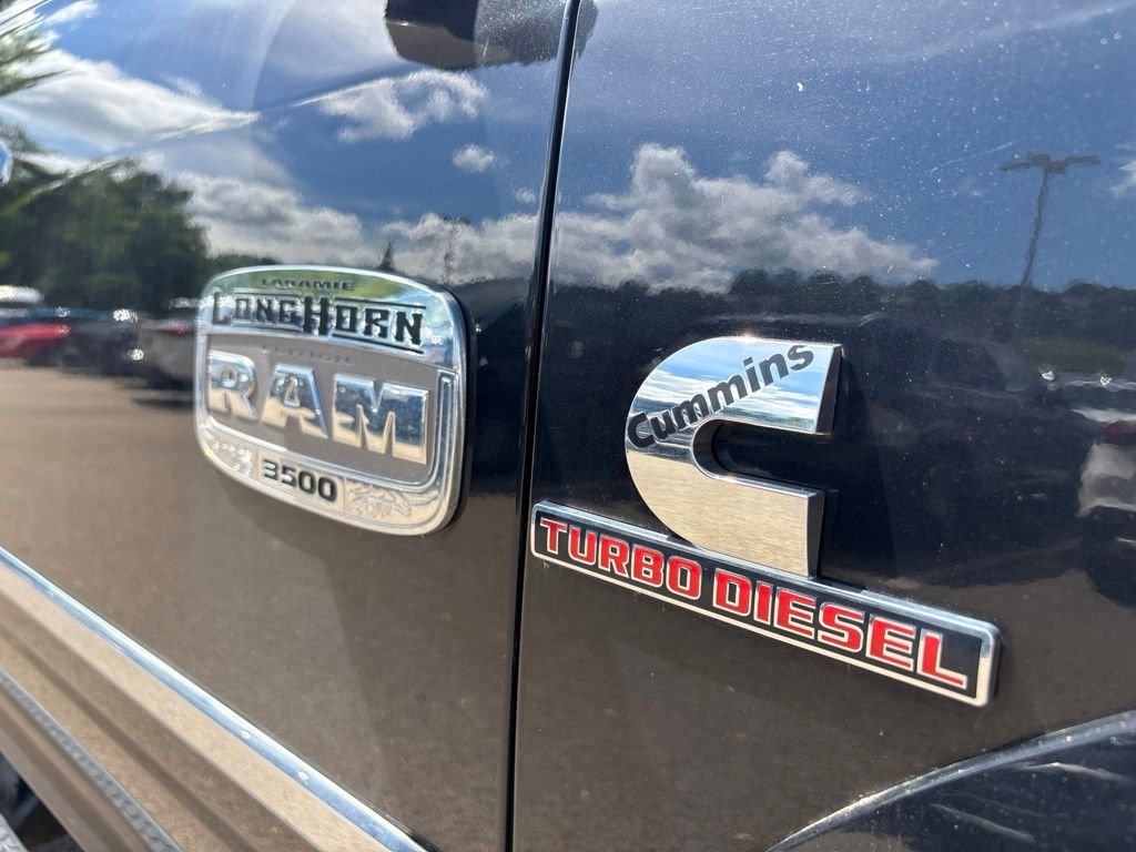 Used 2018 Black Ram Laramie Longhorn image 5