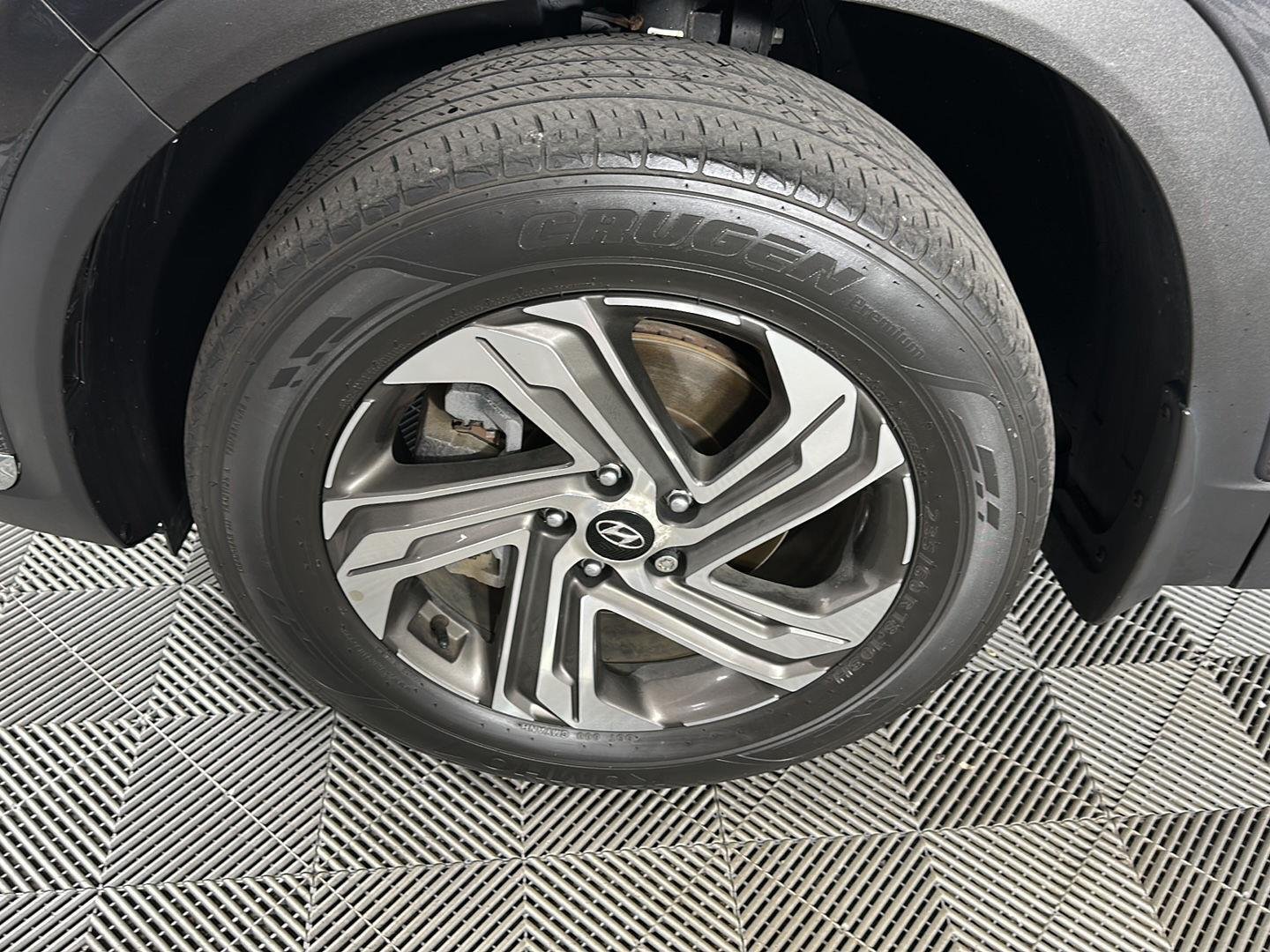 Used 2022 Portofino Gray Hyundai SEL image 12