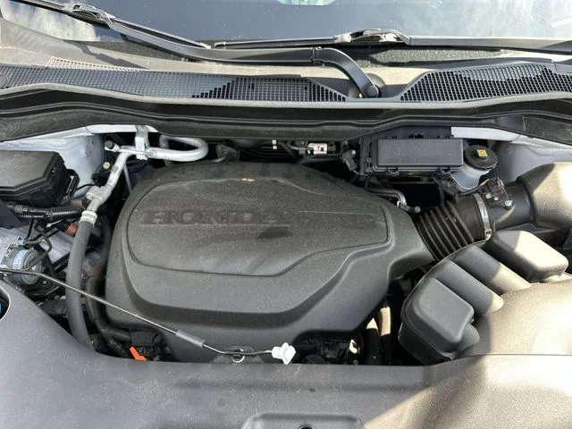 Certified Used 2024 White Honda EX-L image 20