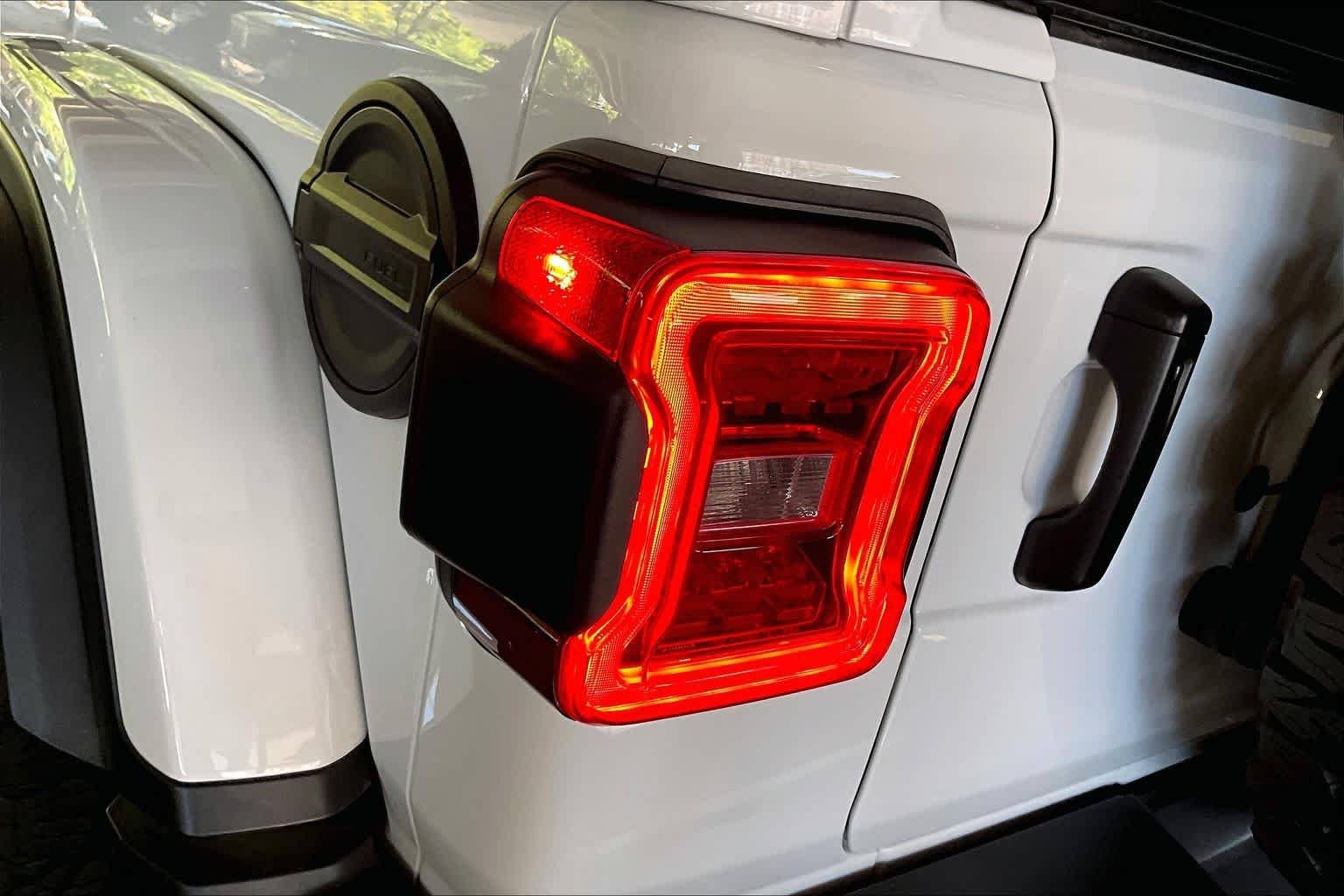 Used 2025 Bright White Clearcoat Jeep Rubicon 392 Final Edition image 28
