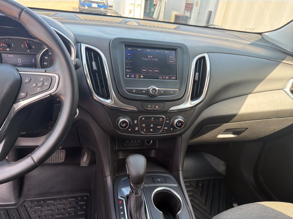 Used 2023 BLUE GLOW METALLIC Chevrolet LT image 17