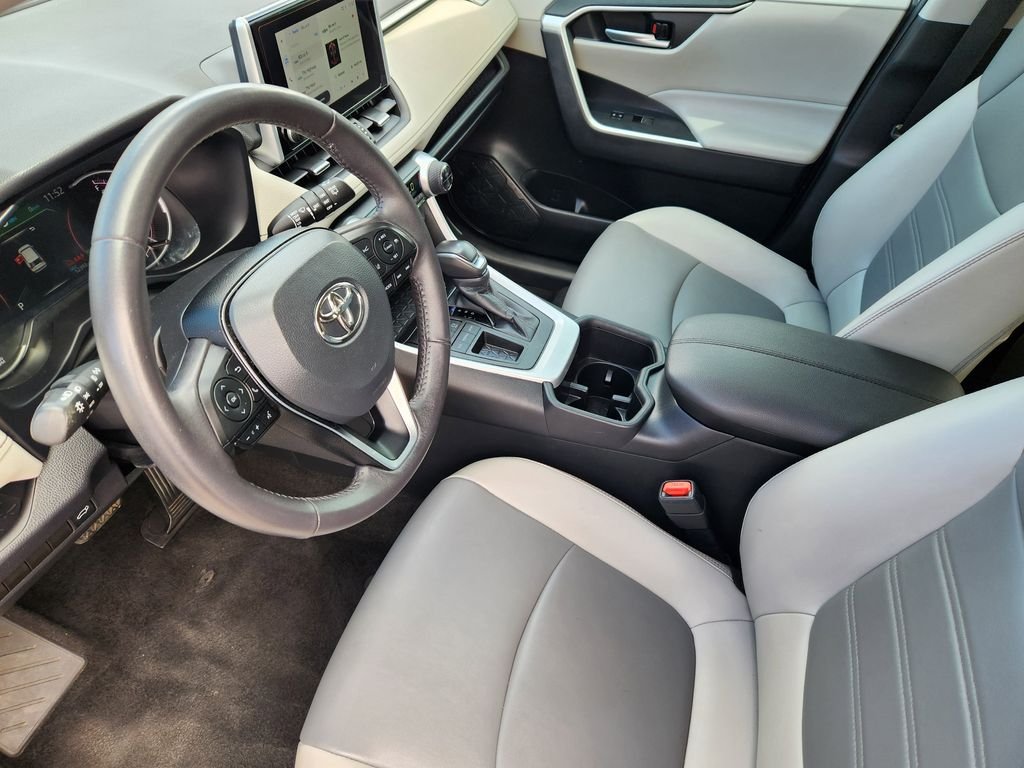 2024 Toyota RAV4 XLE Premium - Photo 10