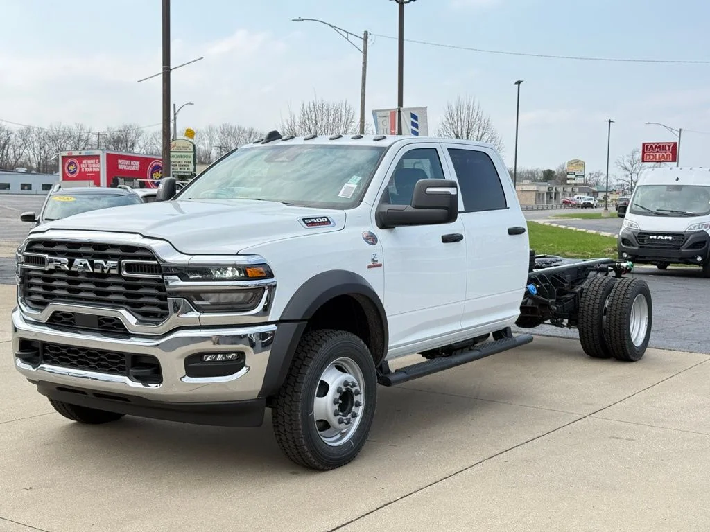 New 2026 Bright White Clear-Coat Exterior Paint RAM Tradesman image 3