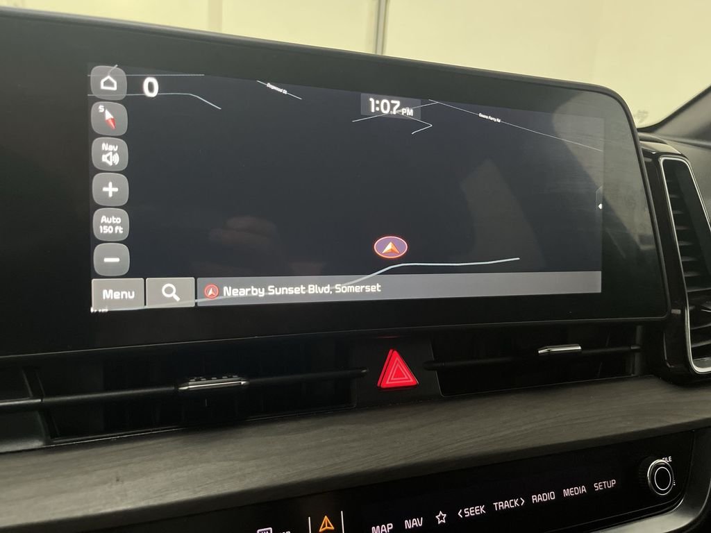Used 2023 Red Kia X-Line image 22