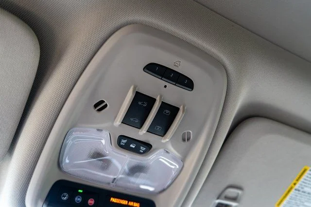 Used 2023 Black Buick Essence image 36