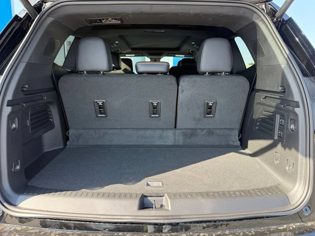 New 2026 Ebony Twilight Metallic GMC Denali Ultimate image 9