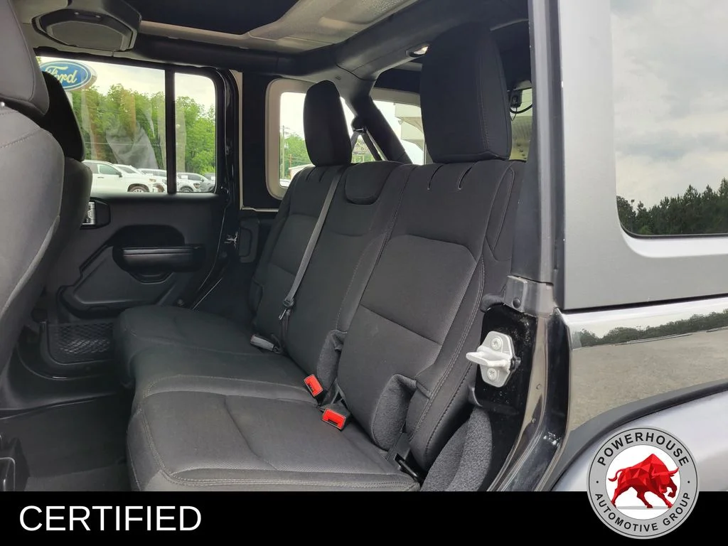 Used 2020 Black Jeep Unlimited Sport Altitude image 15