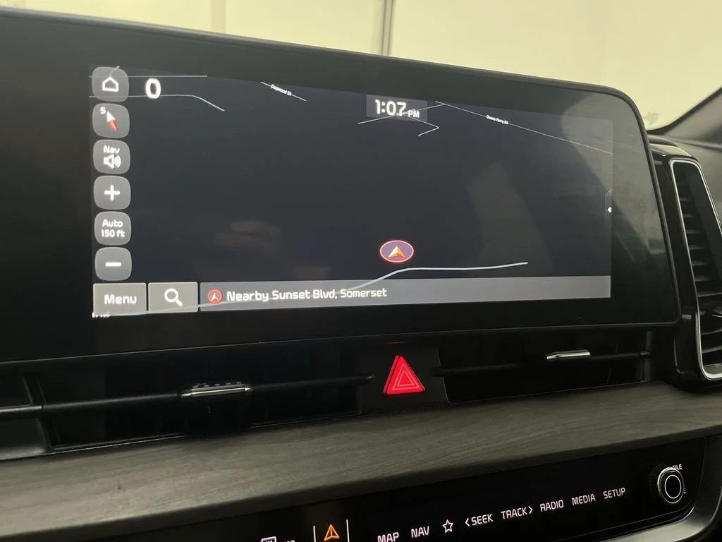 Used 2023 Red Kia X-Line image 22