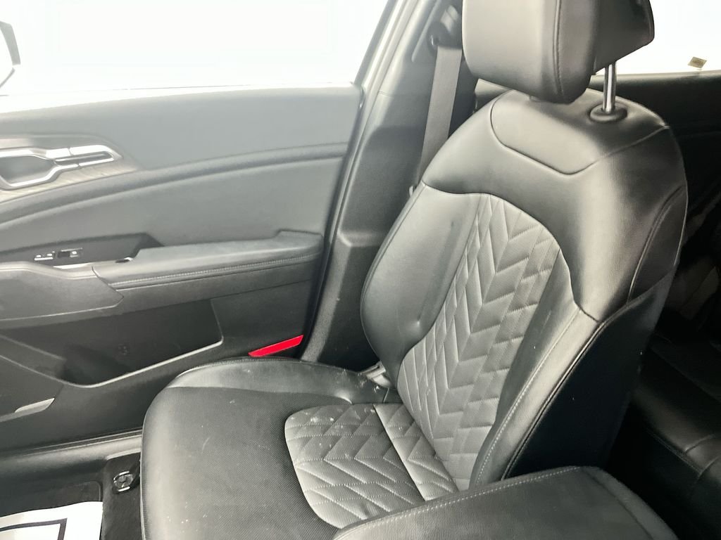 Used 2025 Green Kia X-Line image 24