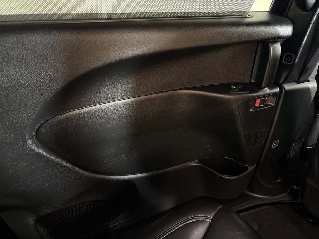 Used 2025 Black Chrysler Select image 21
