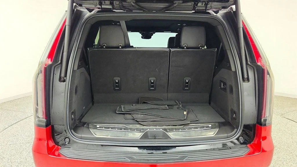 Used 2021 Black Raven Cadillac 4WD 4dr Sport w/ Illumination Pkg & 22