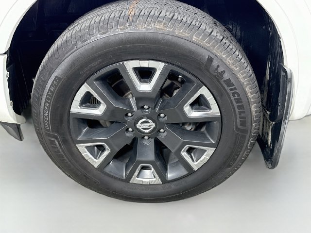 Used 2021 White Nissan Platinum Reserve image 31