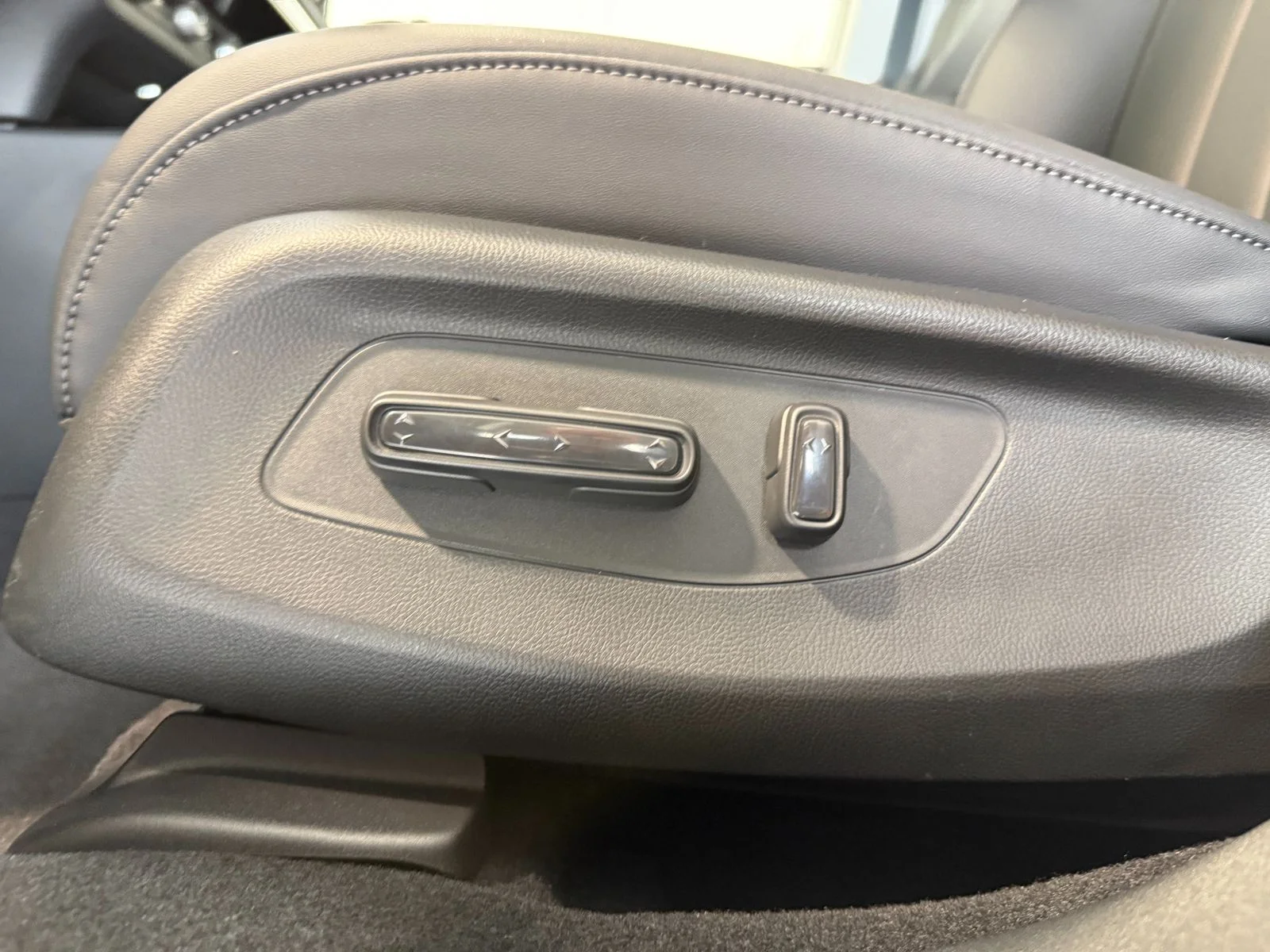 New 2026 Urban Gray Pearl Acura Base image 15