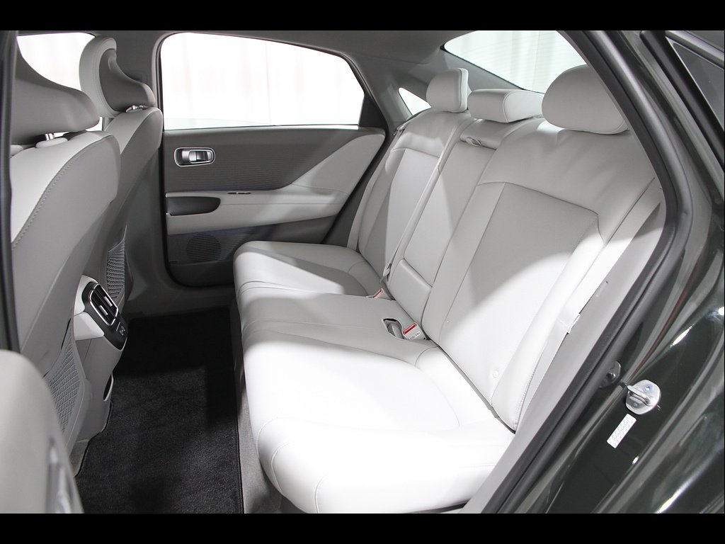 2024 Hyundai IONIQ 6 SEL - Photo 19