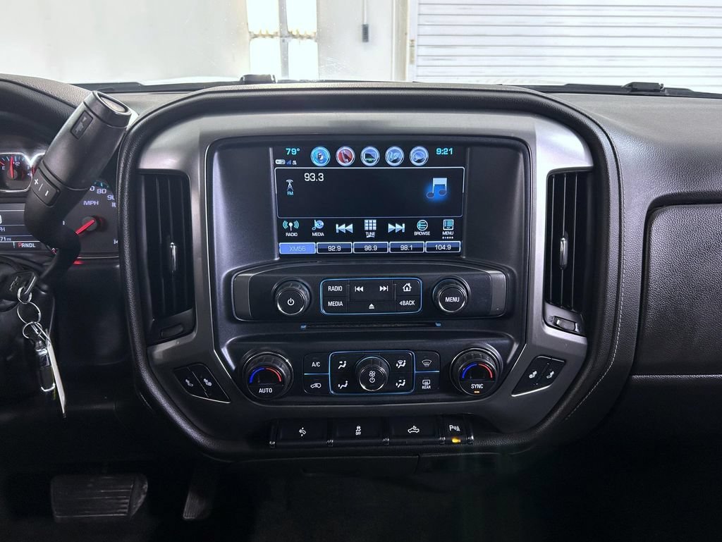 2018 Chevrolet Silverado 1500 LTZ - Photo 13