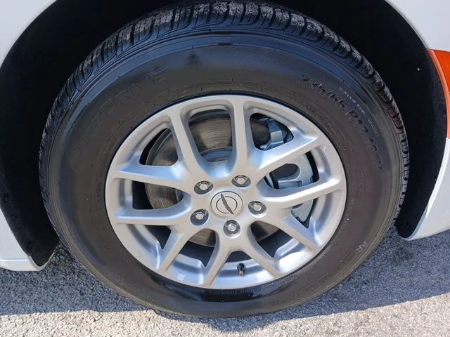 Used 2024 White Chrysler Touring L image 50