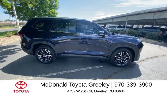 Certified Used 2025  Toyota MAX Platinum image 8