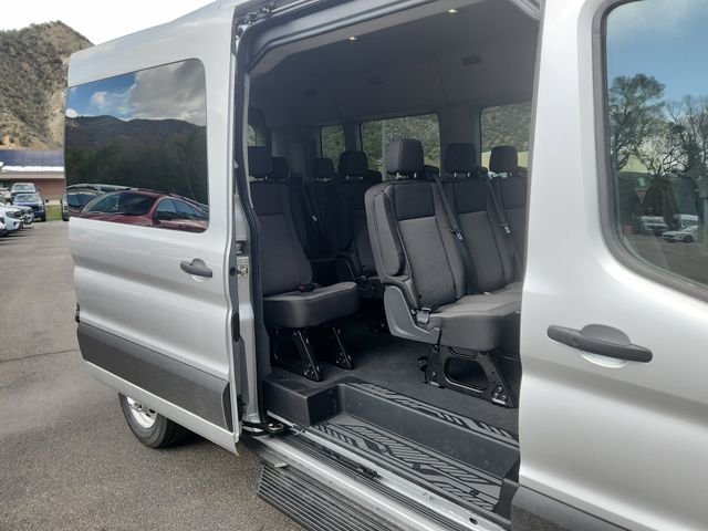 New 2026 Ingot Silver Metallic Ford Passenger Van XLT image 11