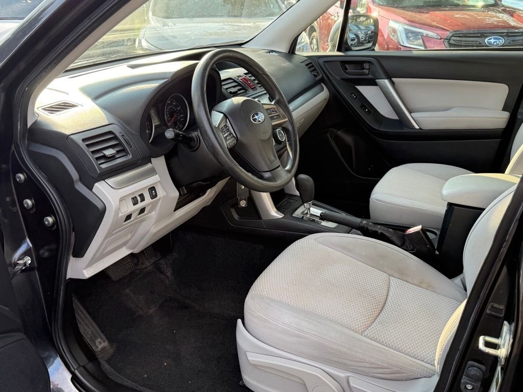 Used 2014 Gray Subaru 2.5i image 17
