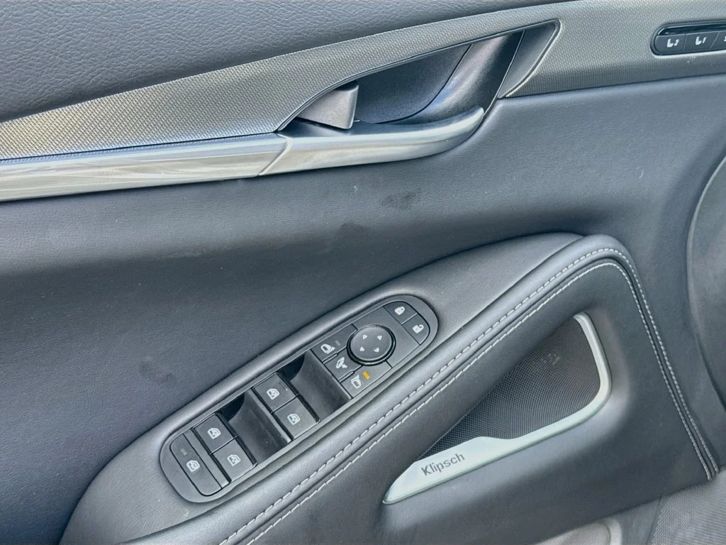 New 2027 GRAPHITE SHADOW INFINITI Luxe FWD image 18