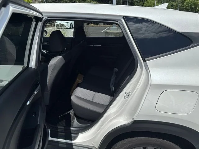 Used 2022 White Kia LX image 14