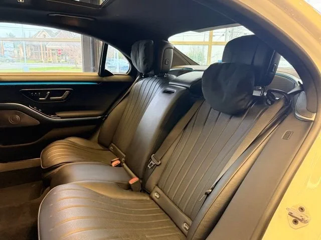 Used 2022 White Mercedes-Benz S 500 image 16