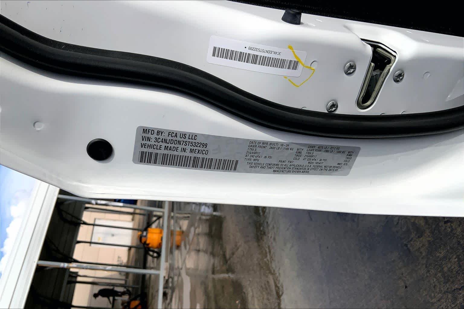 Used 2025 Bright White Clearcoat Jeep Trailhawk image 33